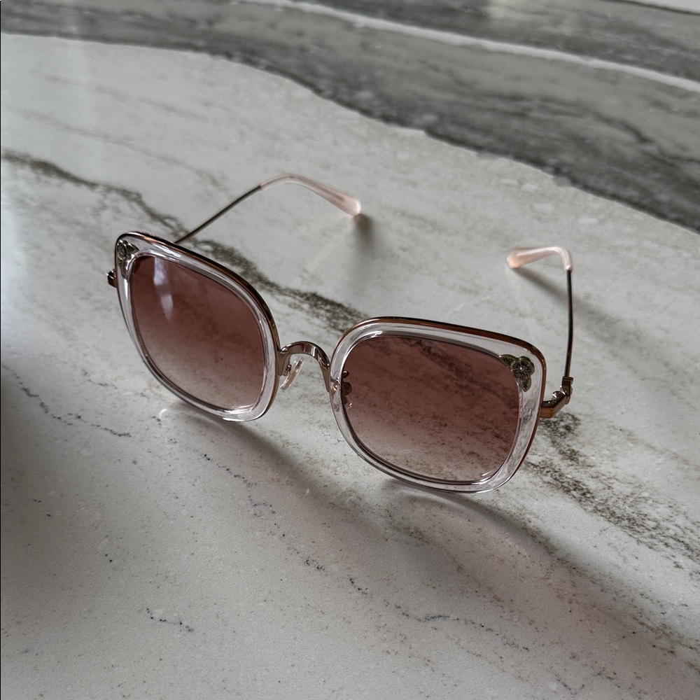 COACH 
HC7101B HC/7101/B 933113 Shiny Rose Gold
Fashion Square Sunglasses 53mm